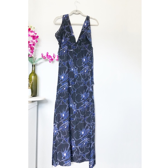 Club Monaco silk side tie floral deep v maxi dress - Picture 3 of 4